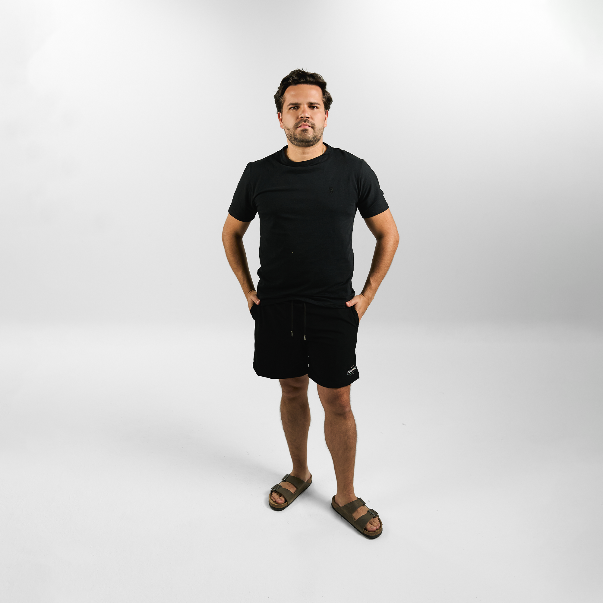 Regular Tshirt / Negra